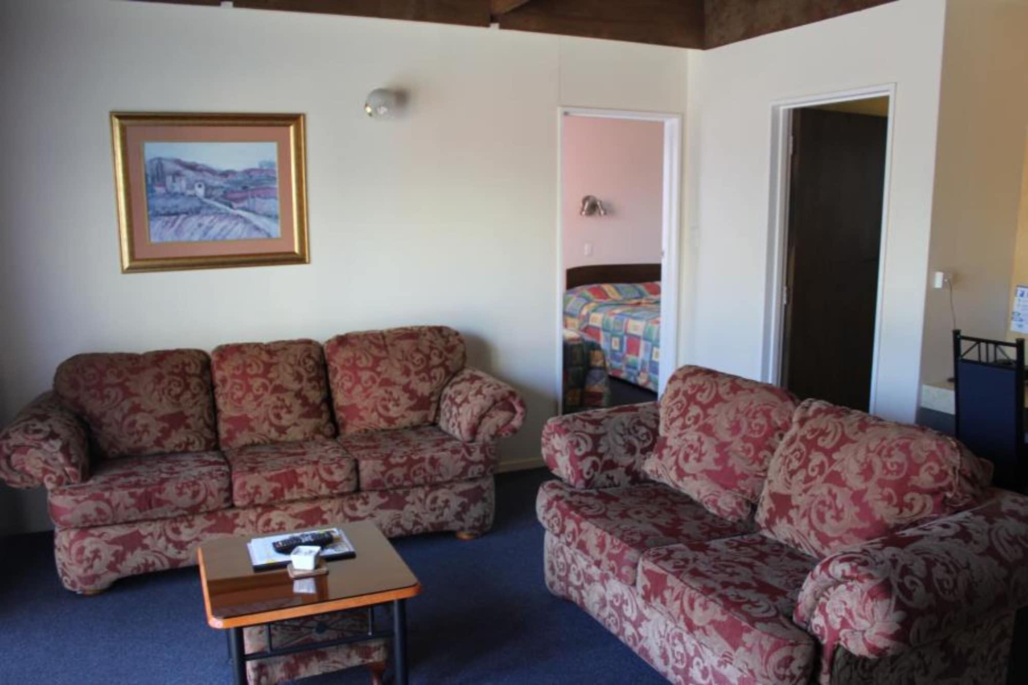 193 Aorangi Manor Motel Blenheim Exterior photo